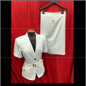 Skirt suit in white new